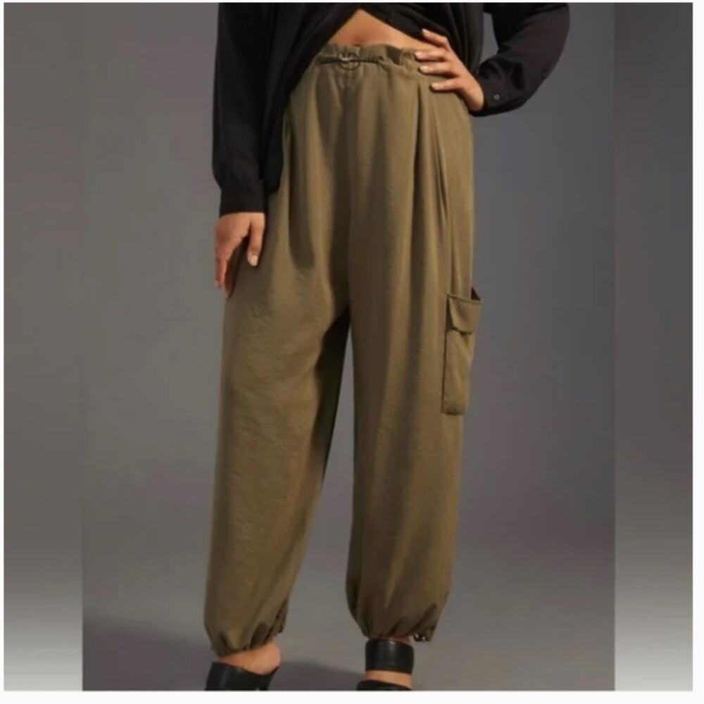 NWT Anthropologie Bungee Parachute Cargo Army Green Pants XS